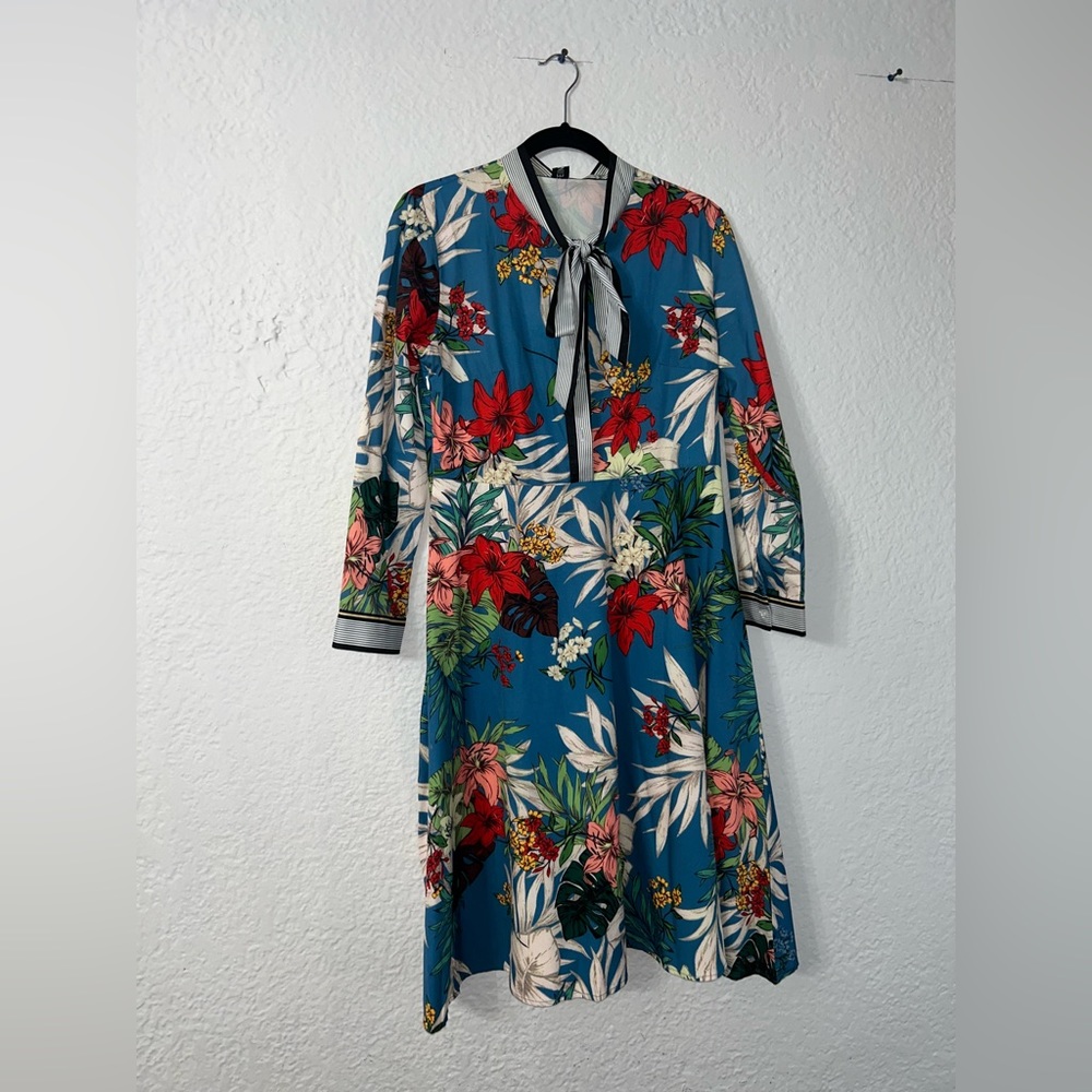 Self tie floral print midi dress